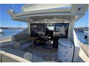 AZIMUT 68S