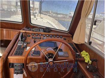 MENORQUIN Yacht 180