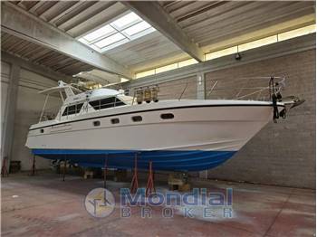 Cheer Men Marine Seahawk 50'