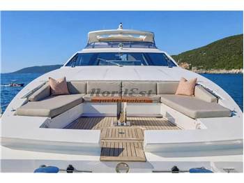 Azimut Grande 30 (3 cabins)