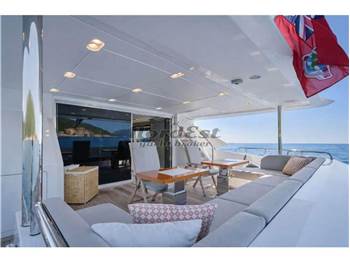 Azimut Grande 30 (3 cabins)