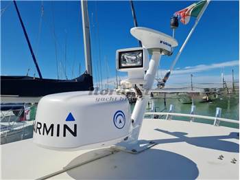 AL Custom 30 WA Walkaround