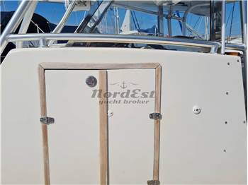 AL Custom 30 WA Walkaround