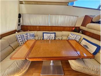 Ferretti 430