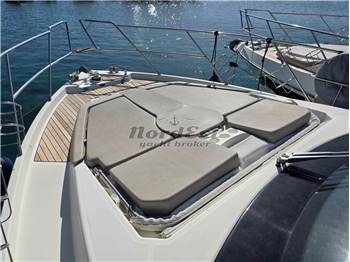 Cranchi M44 HT