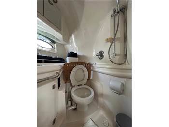 Monterey 375 Sport Yacht