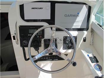 Edge Water 265 Express