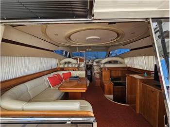 Ferretti 46