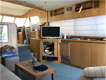 Asia Boat Builder Aquarius 55 Fly