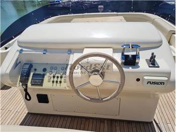 Mochi Craft Dolphin 64 Cruiser