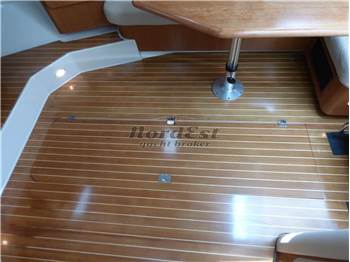WellCraft 360 Coastal