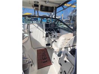 Boston Whaler Conquest 28