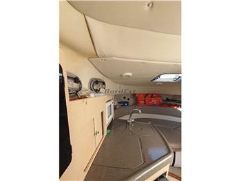 Boston Whaler Conquest 28