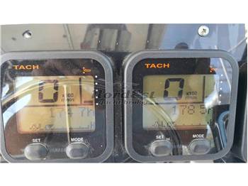 Boston Whaler Conquest 28