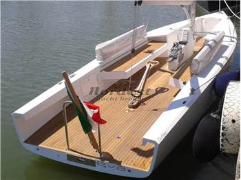 De Cesari Day Sailer D950