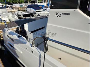 Quicksilver 905 Weekend