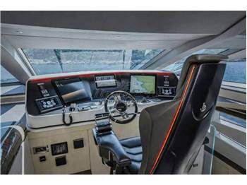 Azimut Grande 30 (3 cabins)