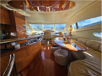 Azimut 62 Fly