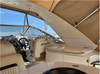 Monterey 375 Sport Yacht