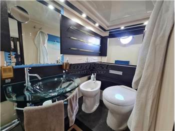 Azimut 62S