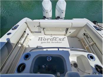 Boston Whaler 280 Outrage 28