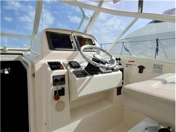 WellCraft 360 Coastal