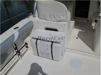 Edge Water 265 Express