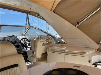 Monterey 375 Sport Yacht