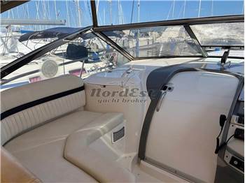 Monterey 375 Sport Yacht