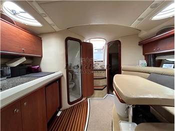 Monterey 375 Sport Yacht
