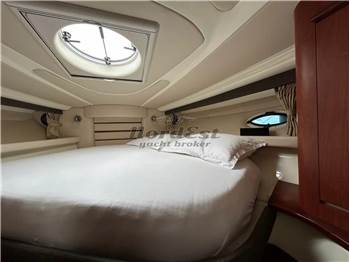 Monterey 375 Sport Yacht