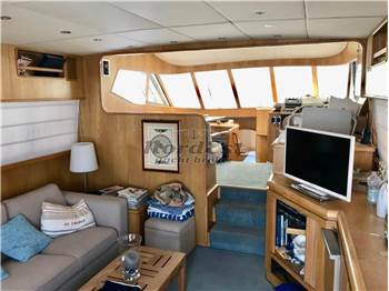 Asia Boat Builder Aquarius 55 Fly