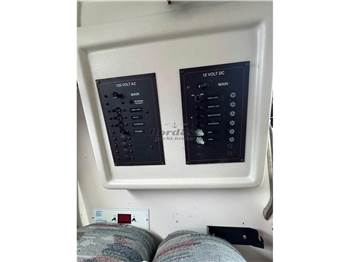 Wellcraft Coastal 2800