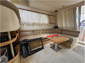 Ferretti 39