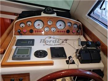 Cantieri Estensi Goldstar 360 Fly