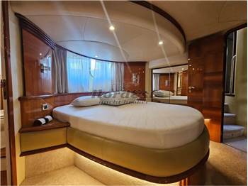 Azimut 62 Fly