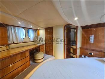 Azimut 62 Fly