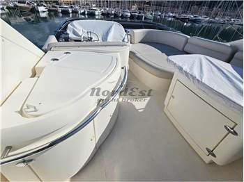Azimut 62 Fly