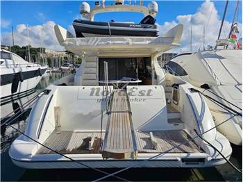 Azimut 62 Fly