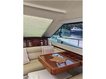 Ferretti 43 Fly