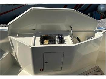 Ferretti 43 Fly