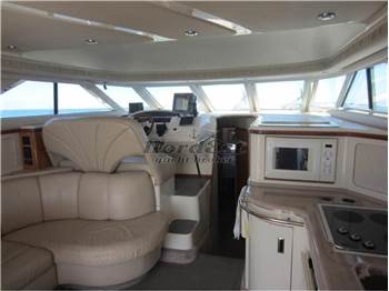 Sea Ray 400 Sedan Bridge