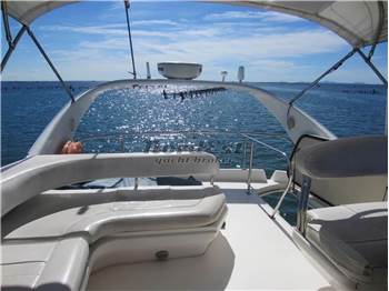 Sea Ray 400 Sedan Bridge