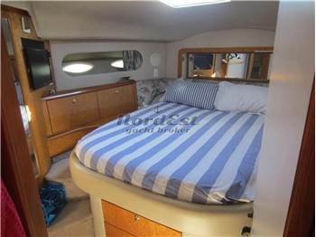 Sea Ray 400 Sedan Bridge