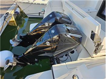 Quicksilver 905 Weekend