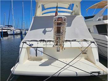 Ferretti 46