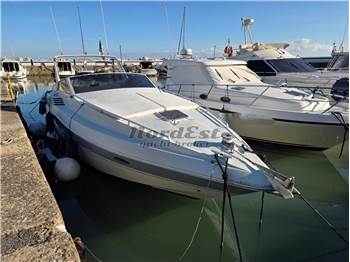 Pershing 33