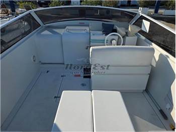 Pershing 33