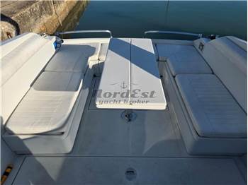 Pershing 33