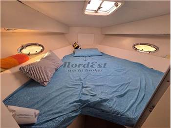 Pershing 33